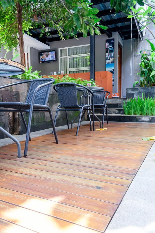 Hôtel Griya Regato à Jakarta Extérieur photo